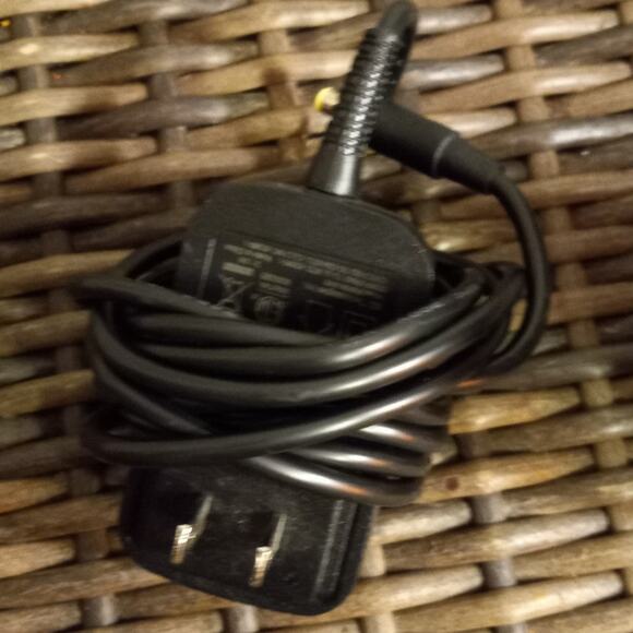 iHome iBTW22 Timebase II Charging Bluetooth Alarm Clock Wireless  & USB Charging - Picture 7 of 12